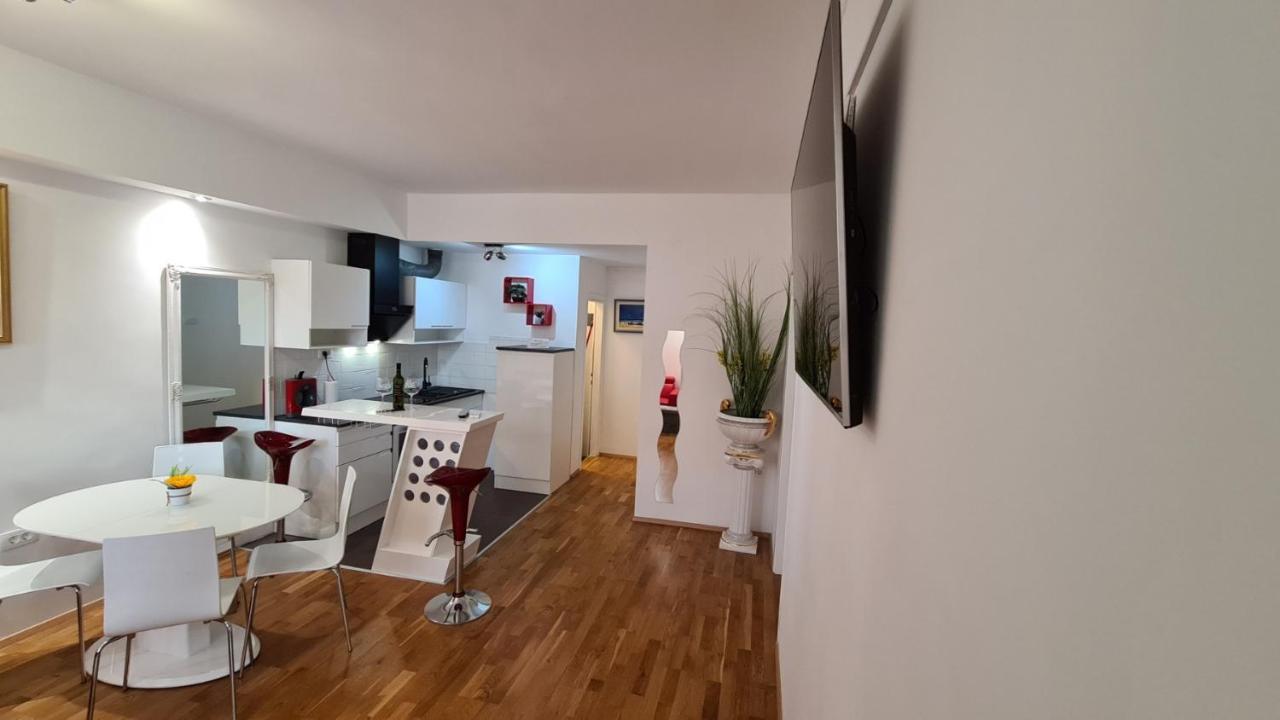 D&D Izola Apartments Екстер'єр фото